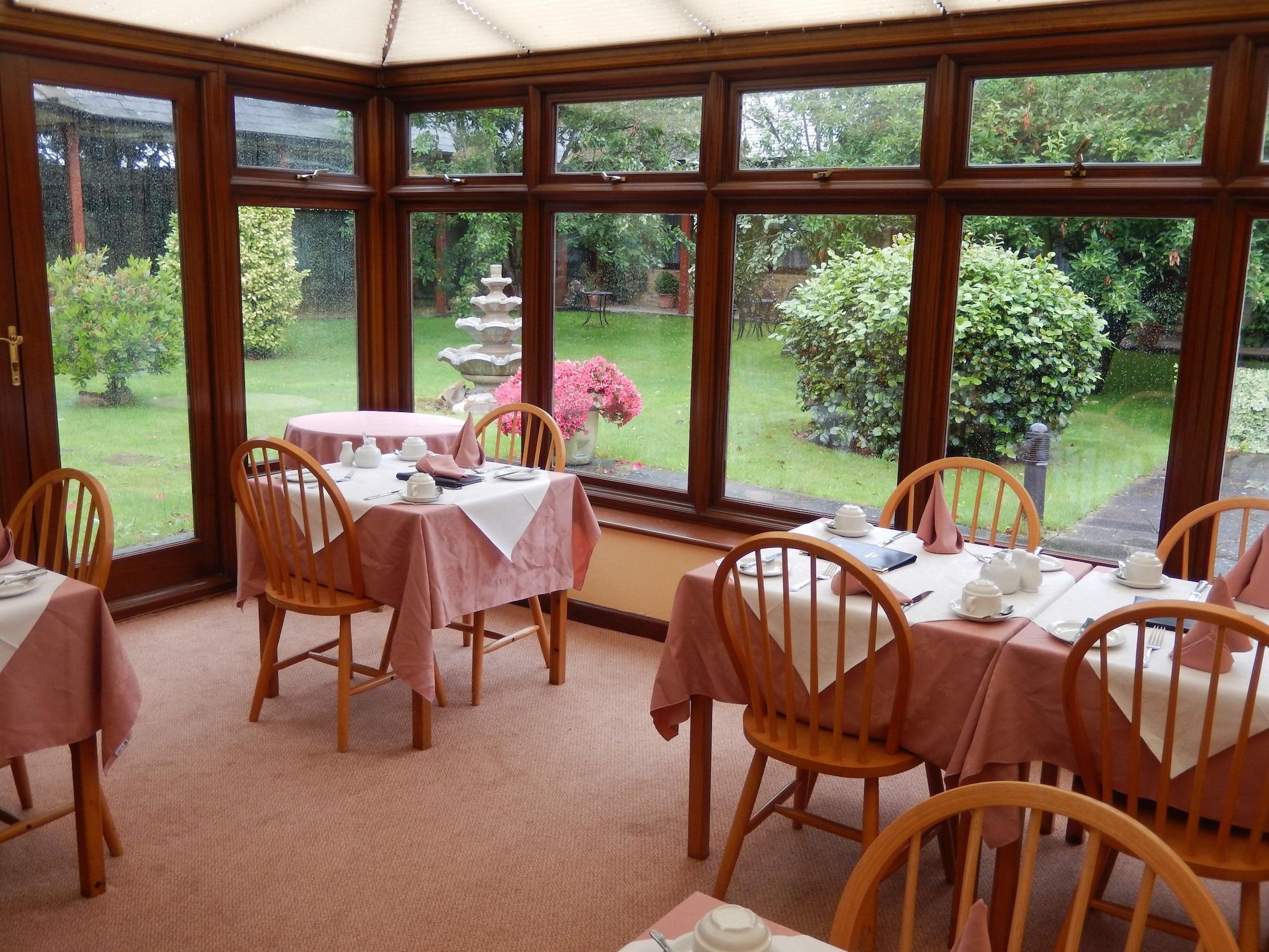 Cottage Guest House Hillingdon Restaurante foto
