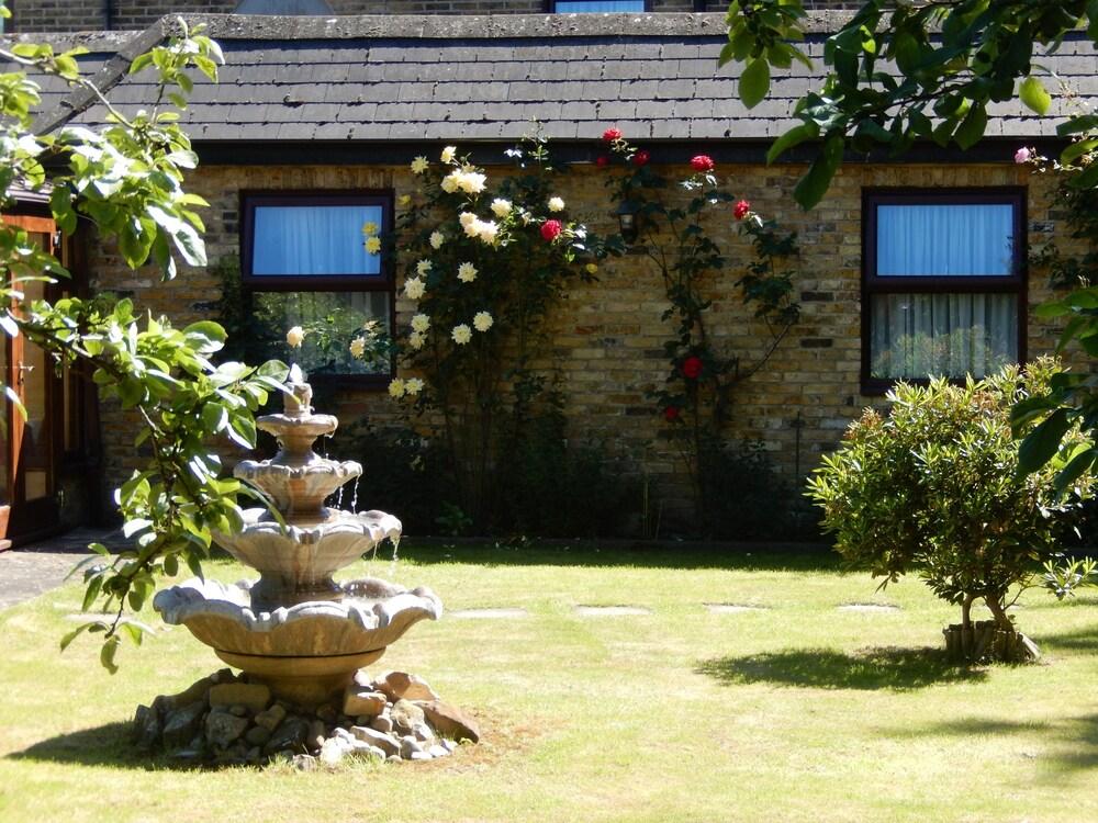 Cottage Guest House Hillingdon Exterior foto